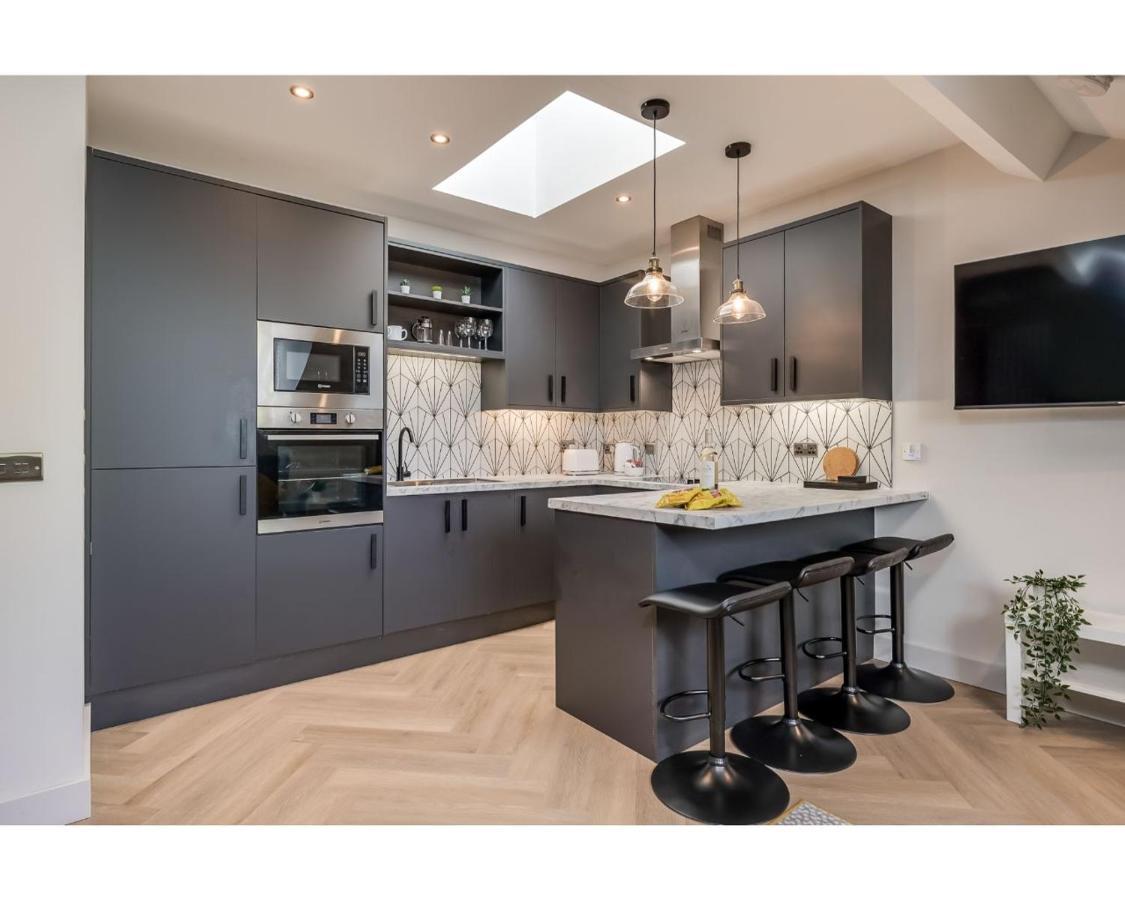 Central Belfast Apartments: University Street ภายนอก รูปภาพ