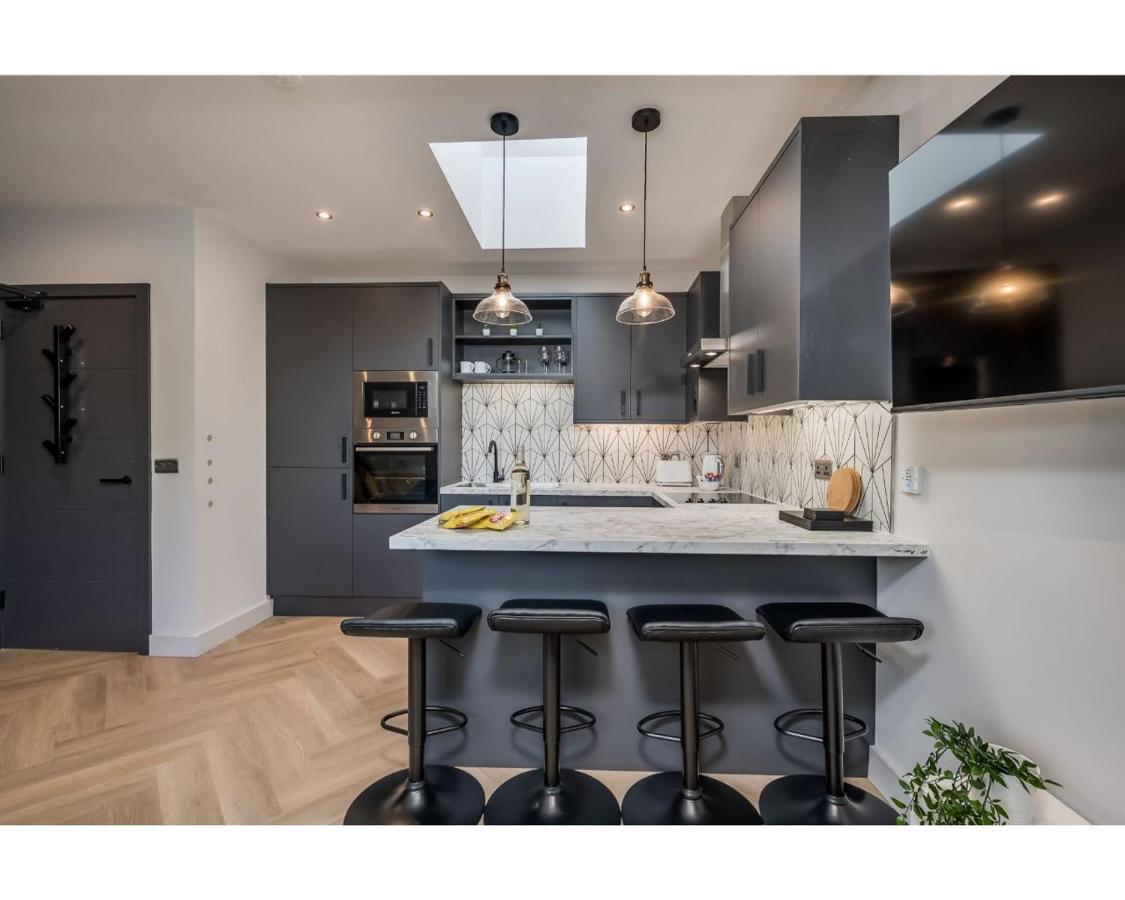 Central Belfast Apartments: University Street ภายนอก รูปภาพ