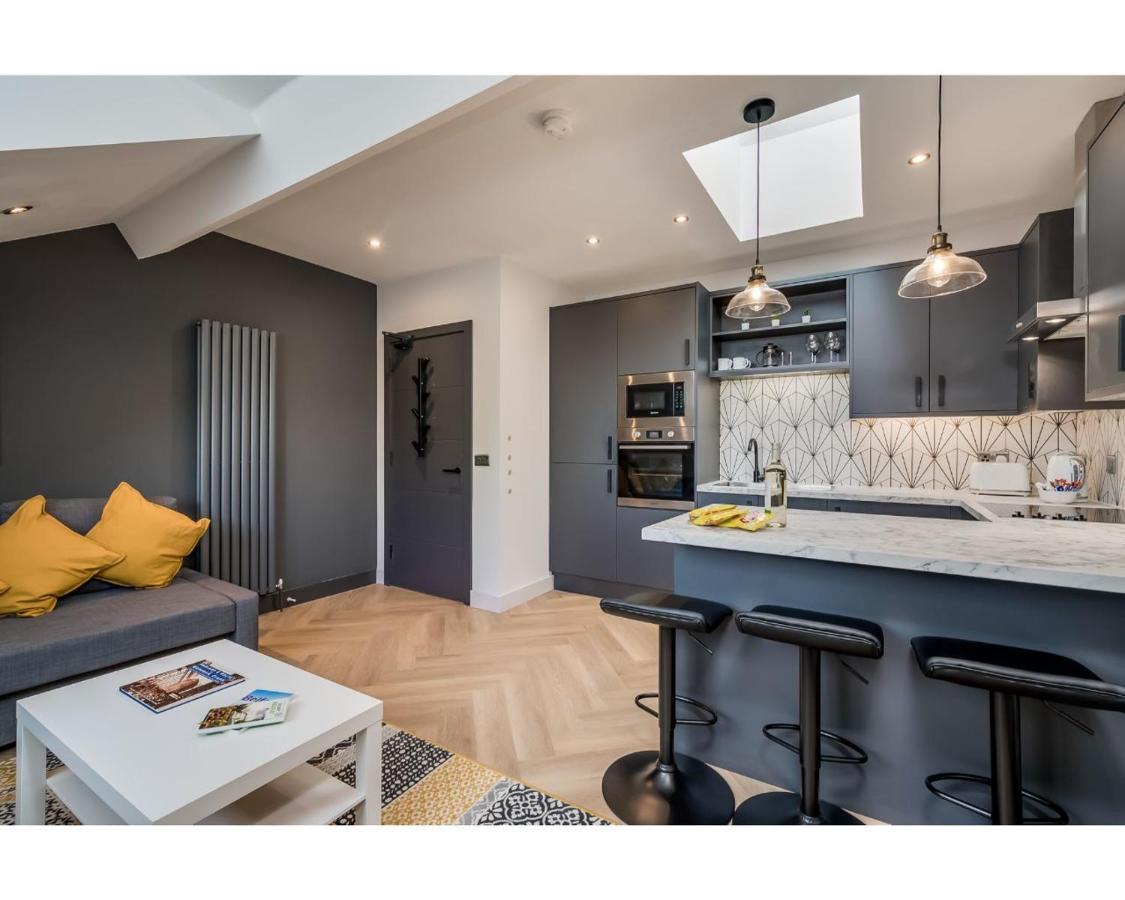 Central Belfast Apartments: University Street ภายนอก รูปภาพ